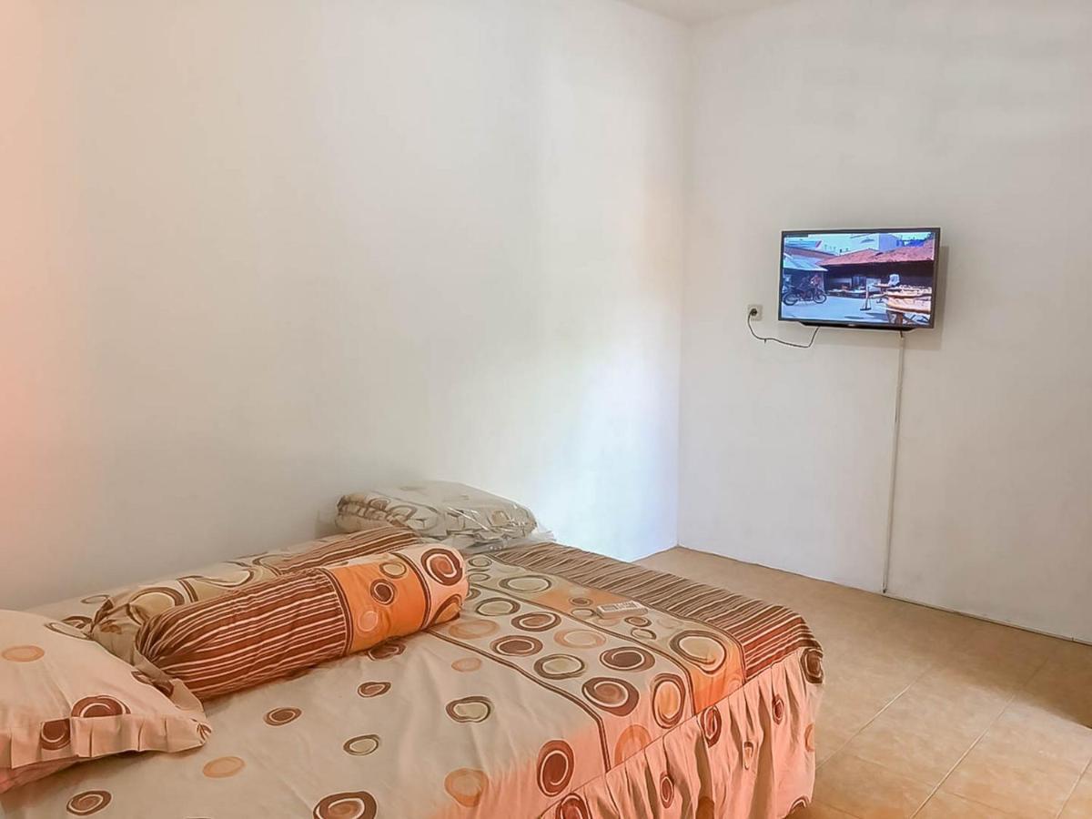 Rumah Panggung Guest House Syariah Mitra Reddoorz Cirebon Dış mekan fotoğraf